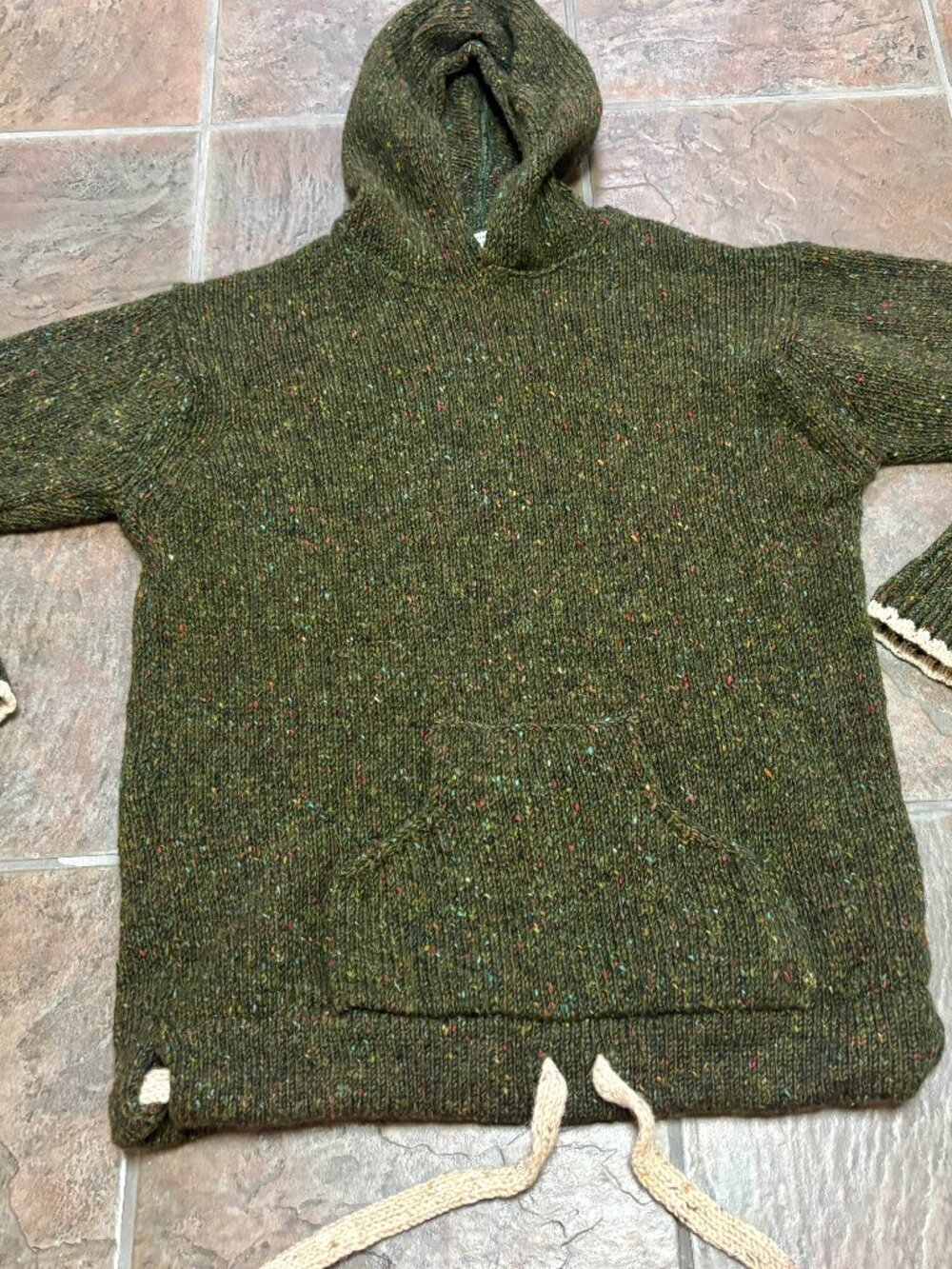~~Aran Crafts Ireland Green Hooded Pull Over Cardigan Sweater 100% Wool XL.VGUC!